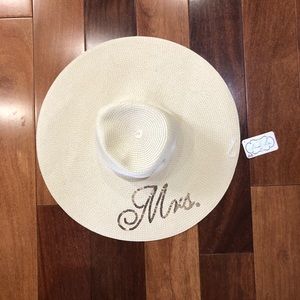 Mrs Hat, floppy hat for honeymoon